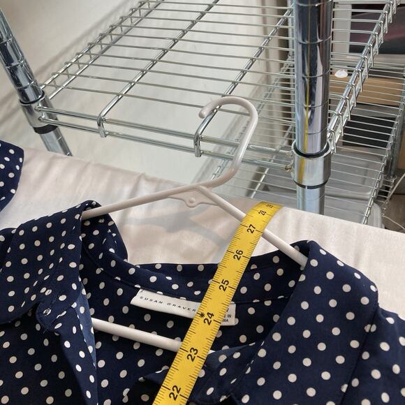 Susan Graver Women's Blue White Polka Dot Tie Hem Blouse Size 18W Coastal Preppy - Picture 3 of 11